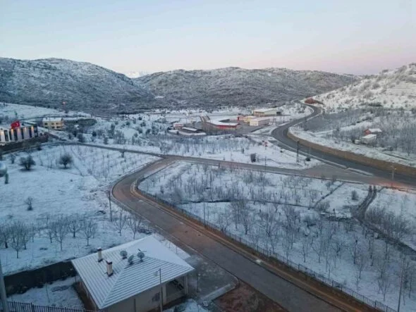 konya-nin-hadim-ilcesi-karla-kaplandi-1-1774852248